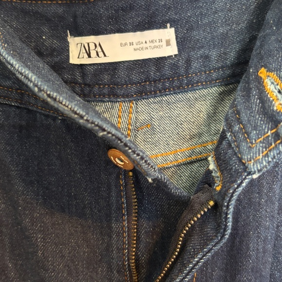 Zara Barrel Jeans - Picture 6 of 6